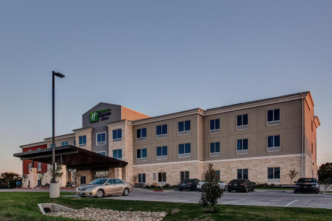 Holiday Inn Express & Suites Gatesville - N. Ft Hood By Ihg Exterior foto